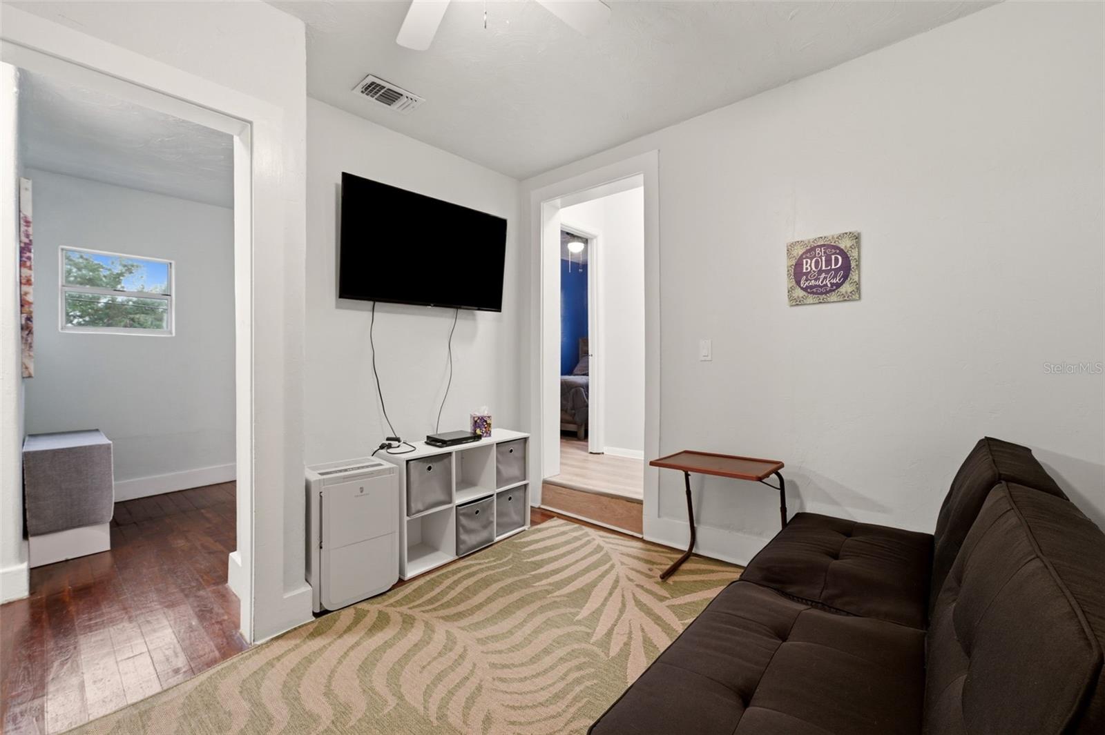 3052 ALTA VISTA ST — photo 28
