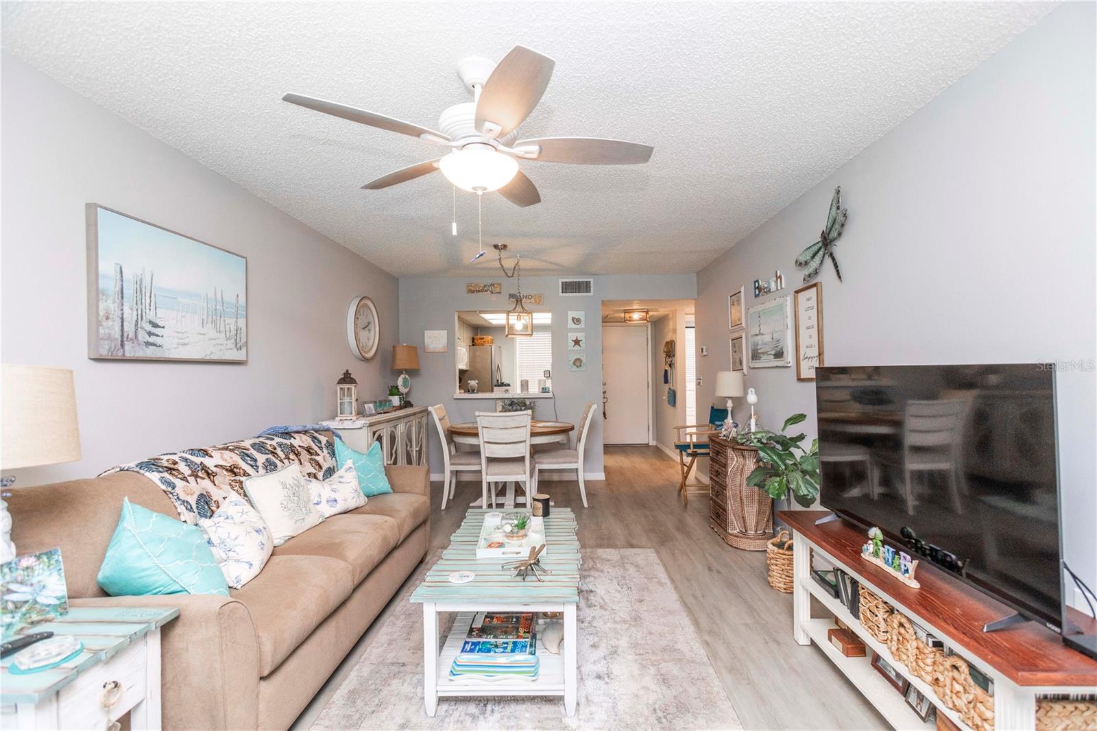 11140 CARRIAGE HILL DR #4 — photo 10