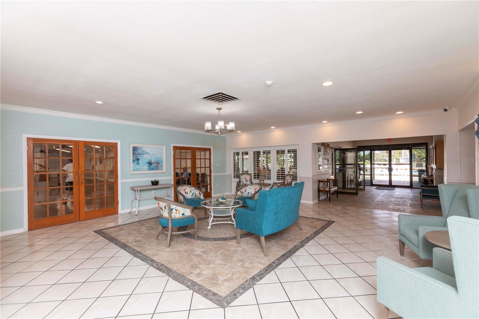11140 CARRIAGE HILL DR #4 — photo 33