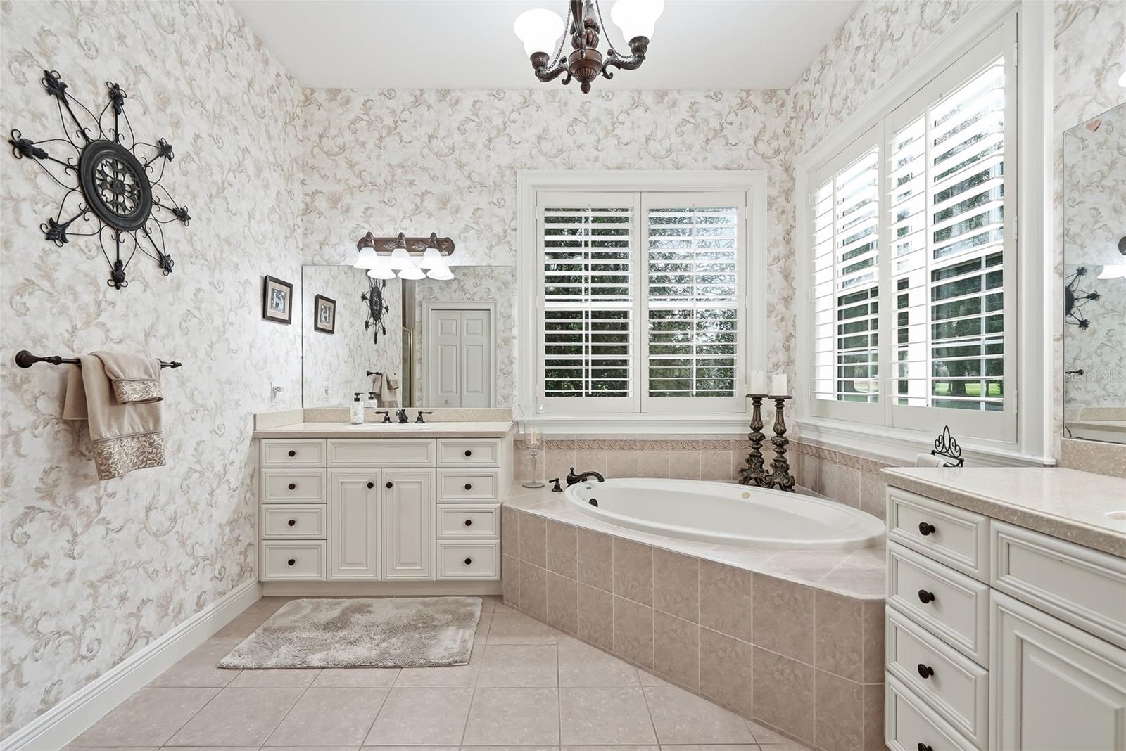 18350 HANCOCK BLUFF RD — photo 37
