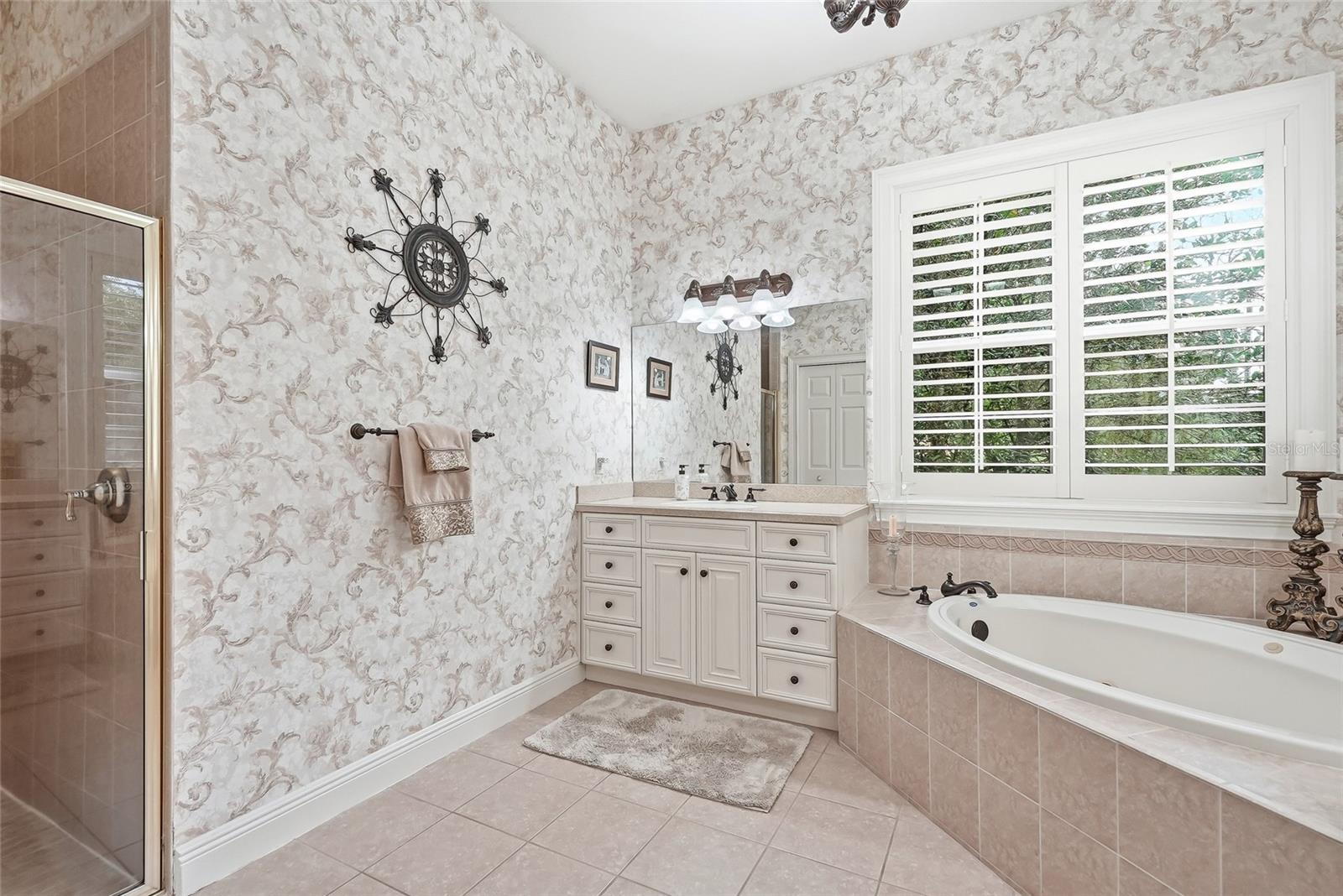 18350 HANCOCK BLUFF RD — photo 35