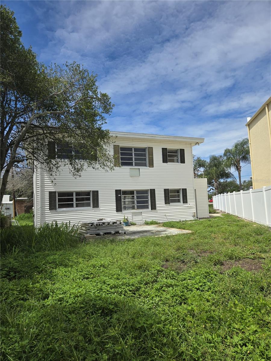 1216 FRANKLIN CIR — photo 11