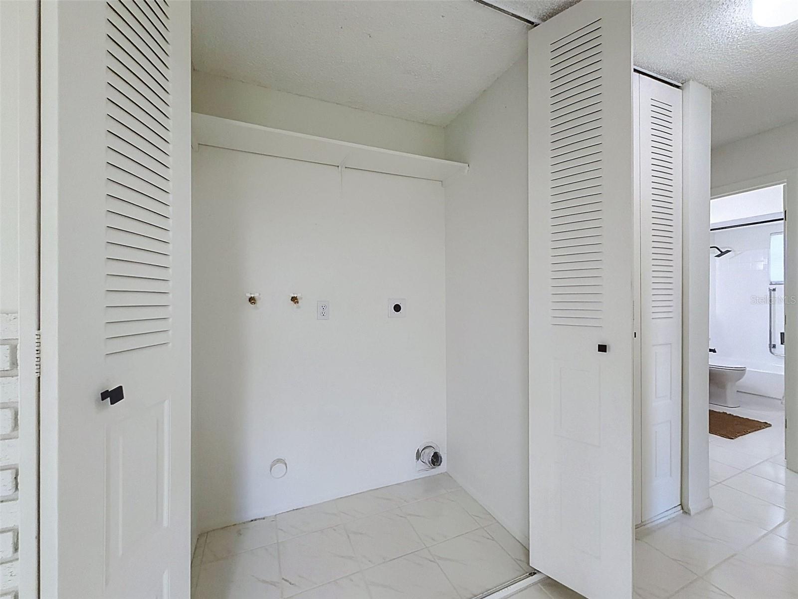 10819 LOS SANTOS DR — photo 18