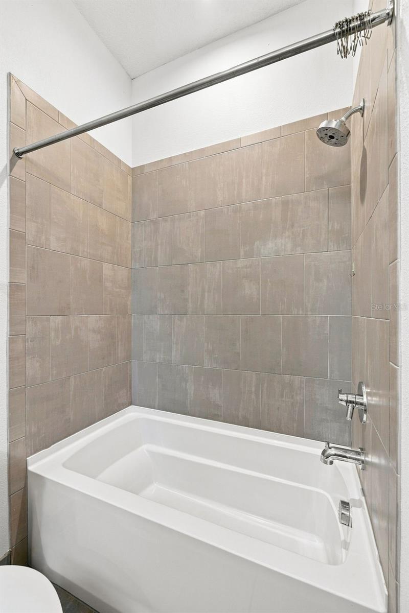 4810 W MCELROY AVE #3 — photo 35