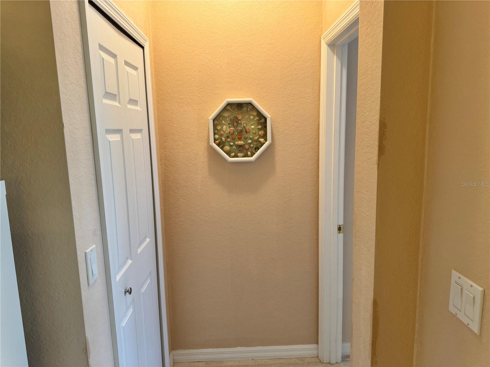 2427 MAGNOLIA CIR — photo 22