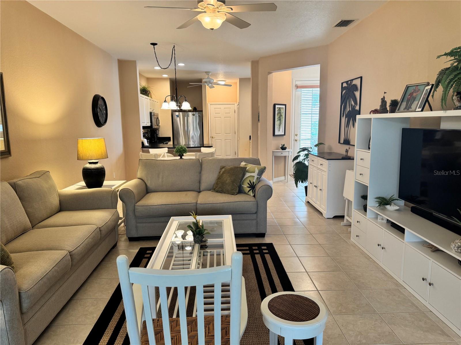 2427 MAGNOLIA CIR — photo 11