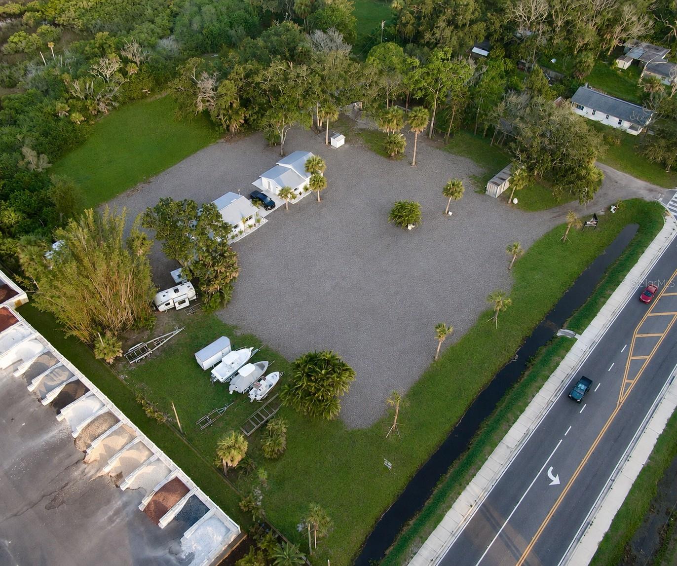 1322 N PINELLAS AVE — photo 5