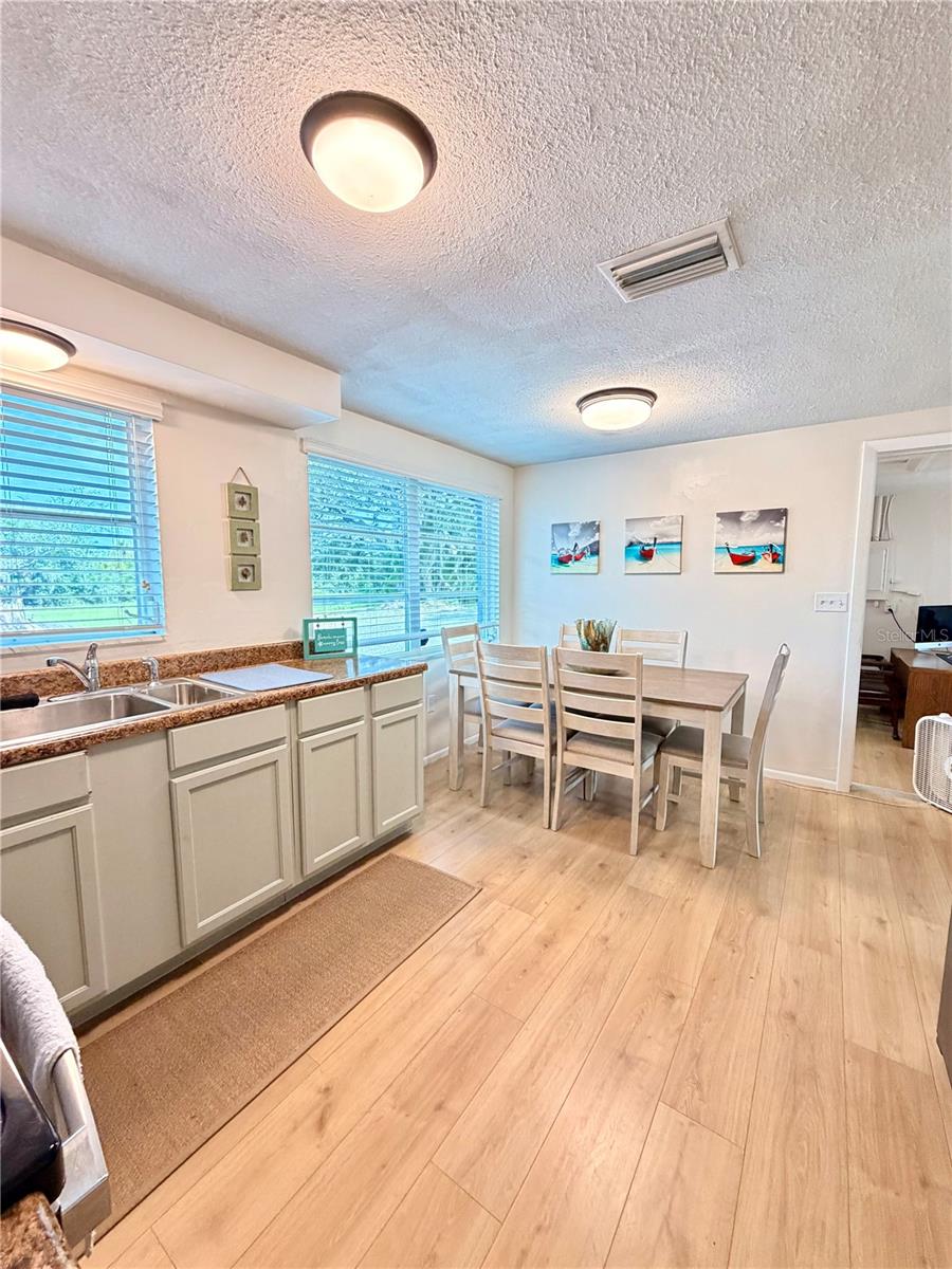 1322 N PINELLAS AVE — photo 22