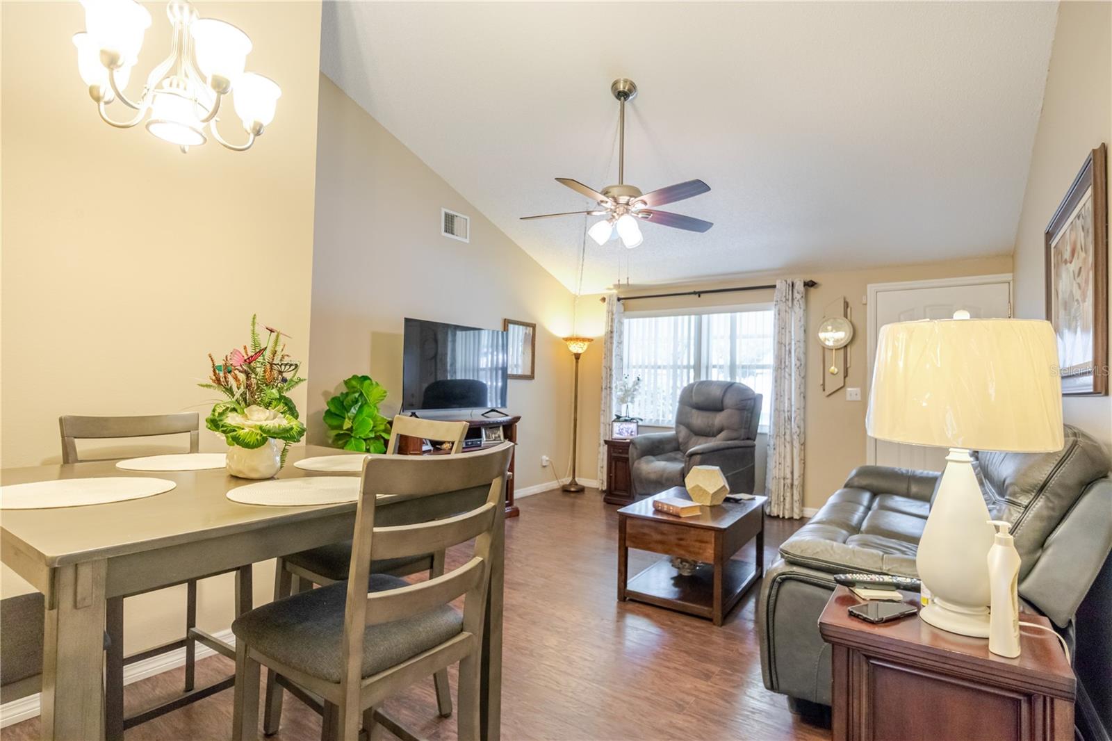10118 HUNTERS POINT CT — photo 9