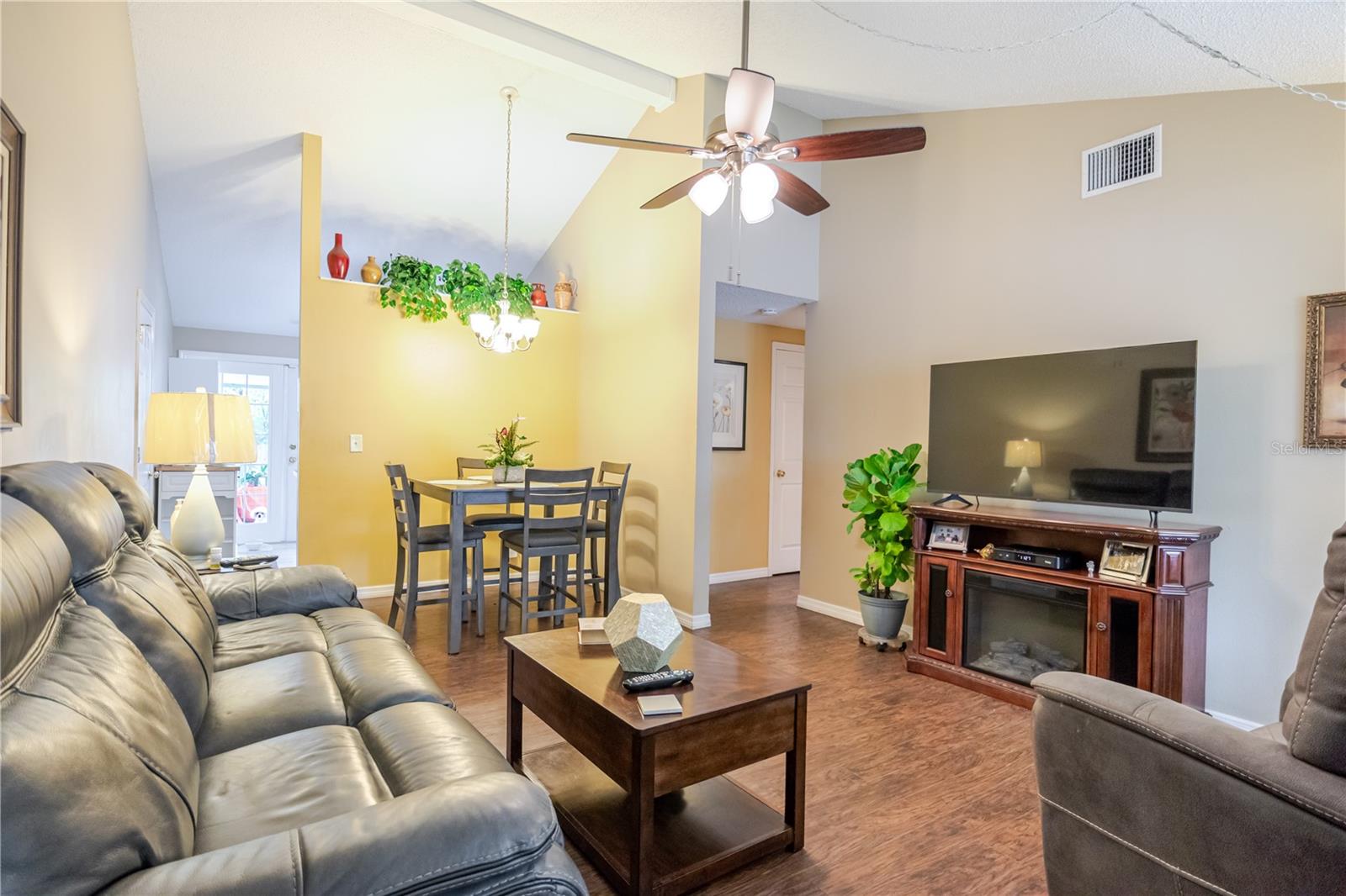 10118 HUNTERS POINT CT — photo 7