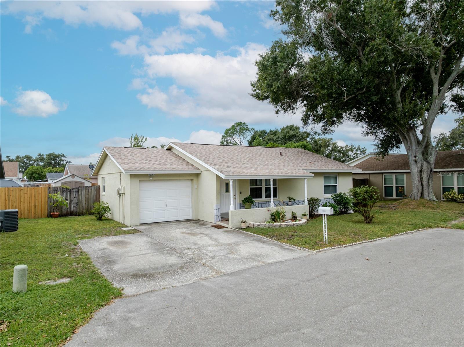 10118 HUNTERS POINT CT — photo 27