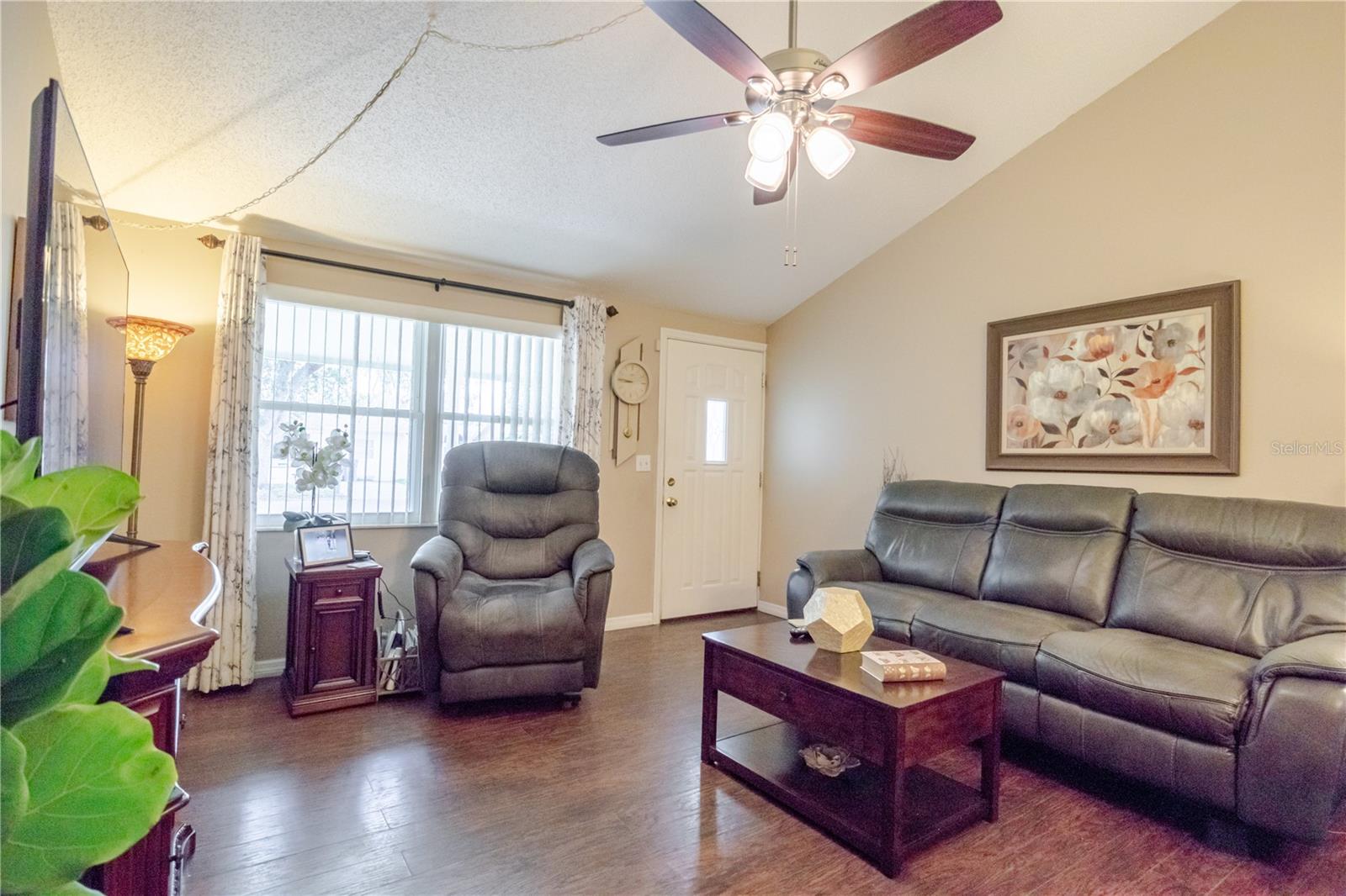 10118 HUNTERS POINT CT — photo 8