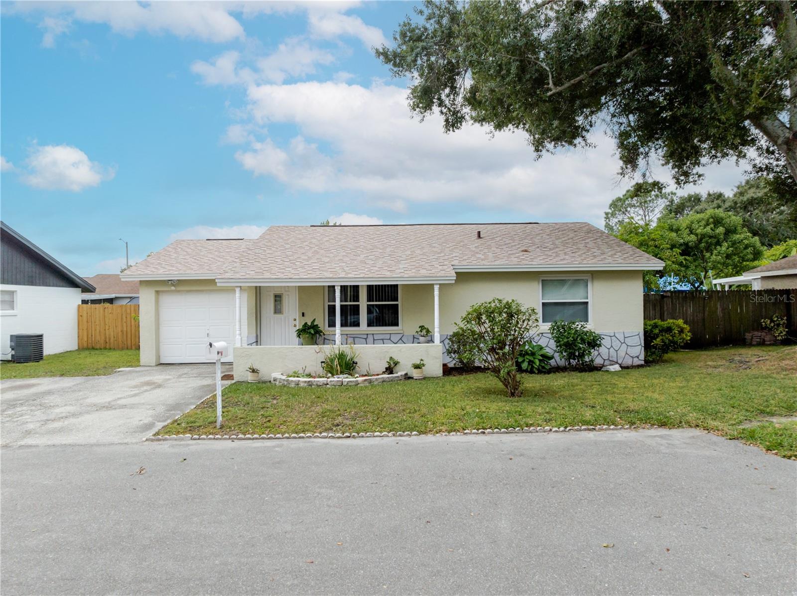 10118 HUNTERS POINT CT — photo 28