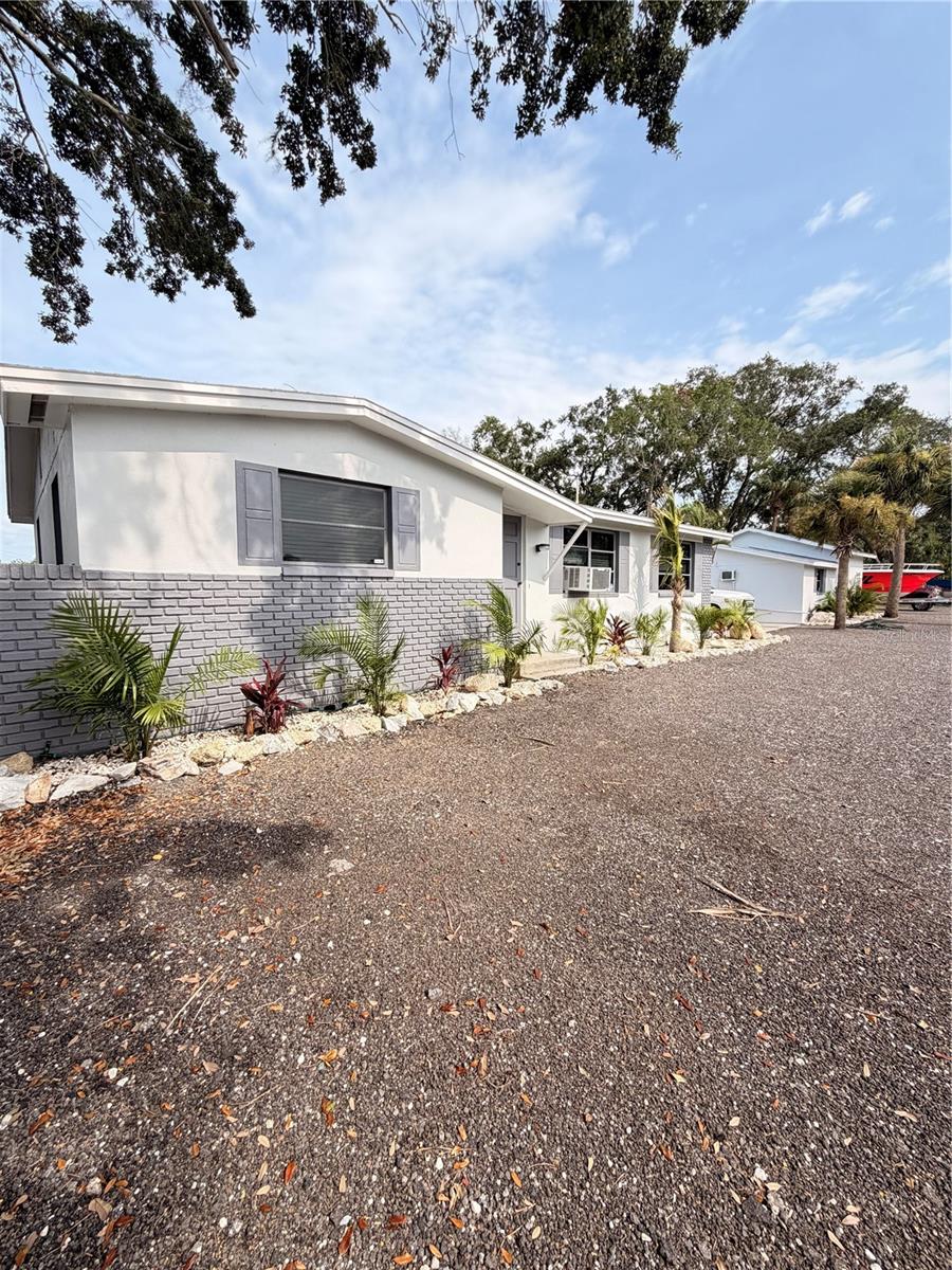 1322 N PINELLAS AVE — photo 10