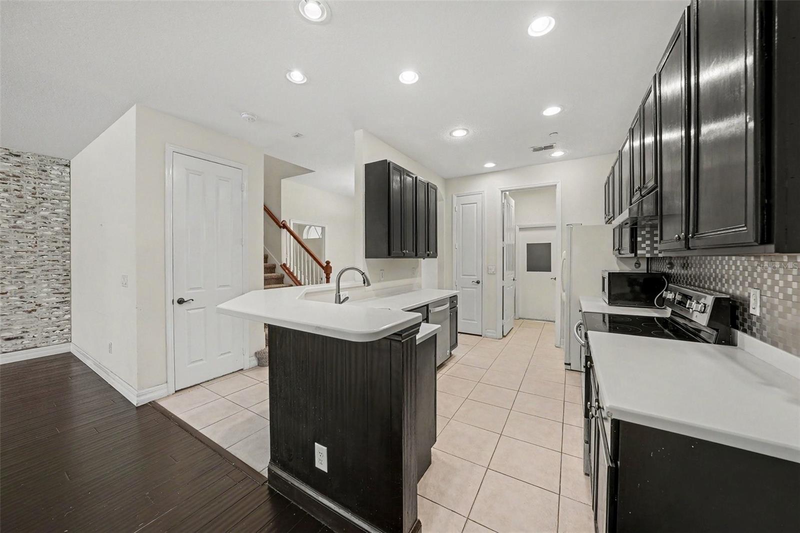 7422 TERRACE RIVER DR — photo 14