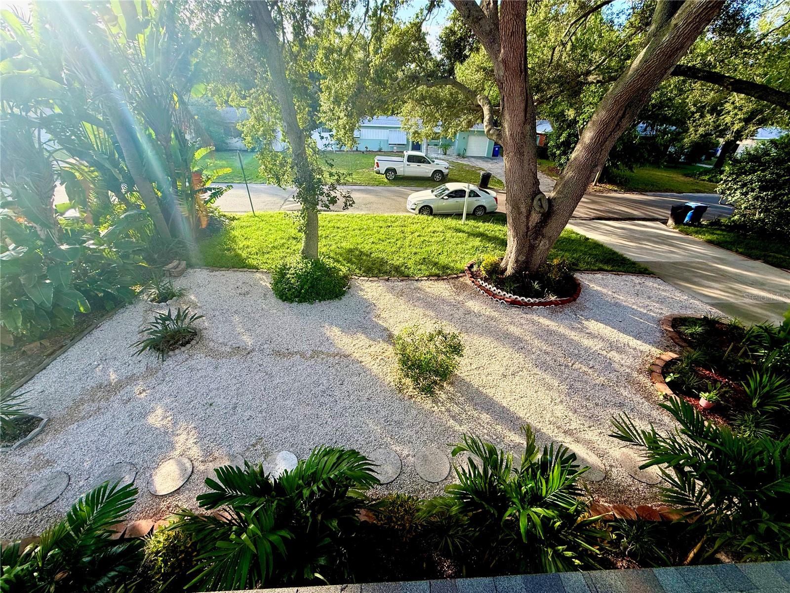 1557 ROBINSON DR N — photo 44