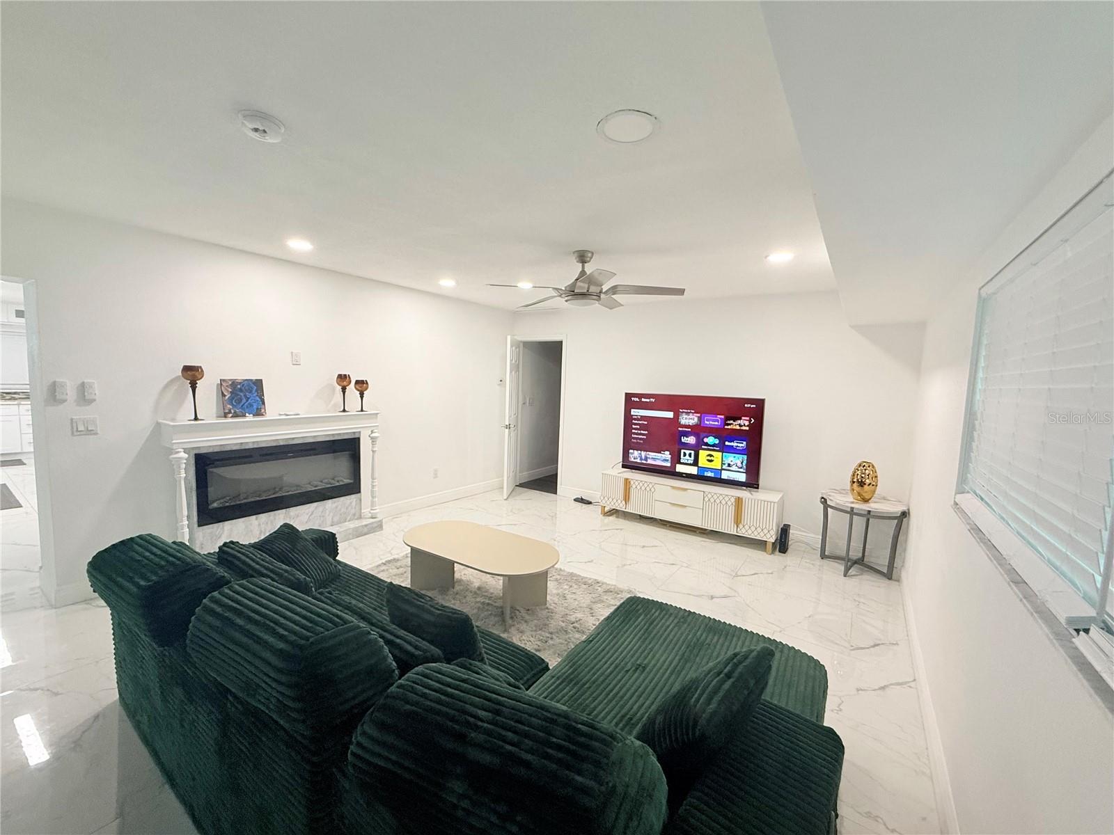 1557 ROBINSON DR N — photo 13