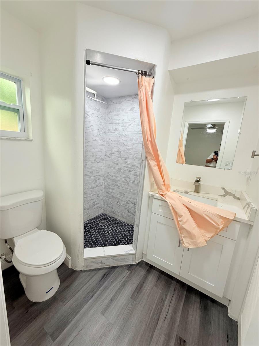 1557 ROBINSON DR N — photo 25