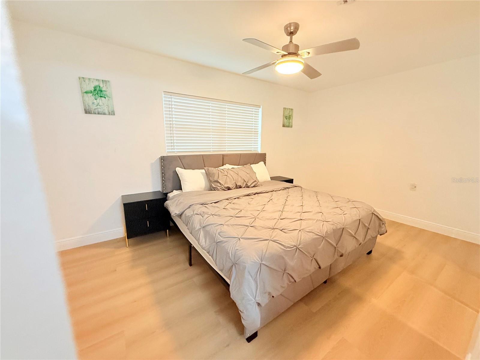 1557 ROBINSON DR N — photo 20