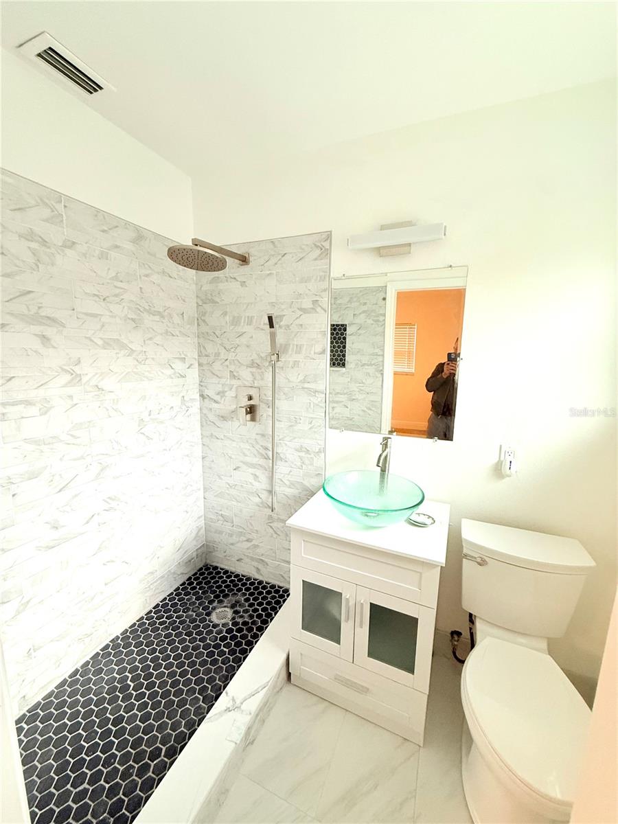 1557 ROBINSON DR N — photo 23