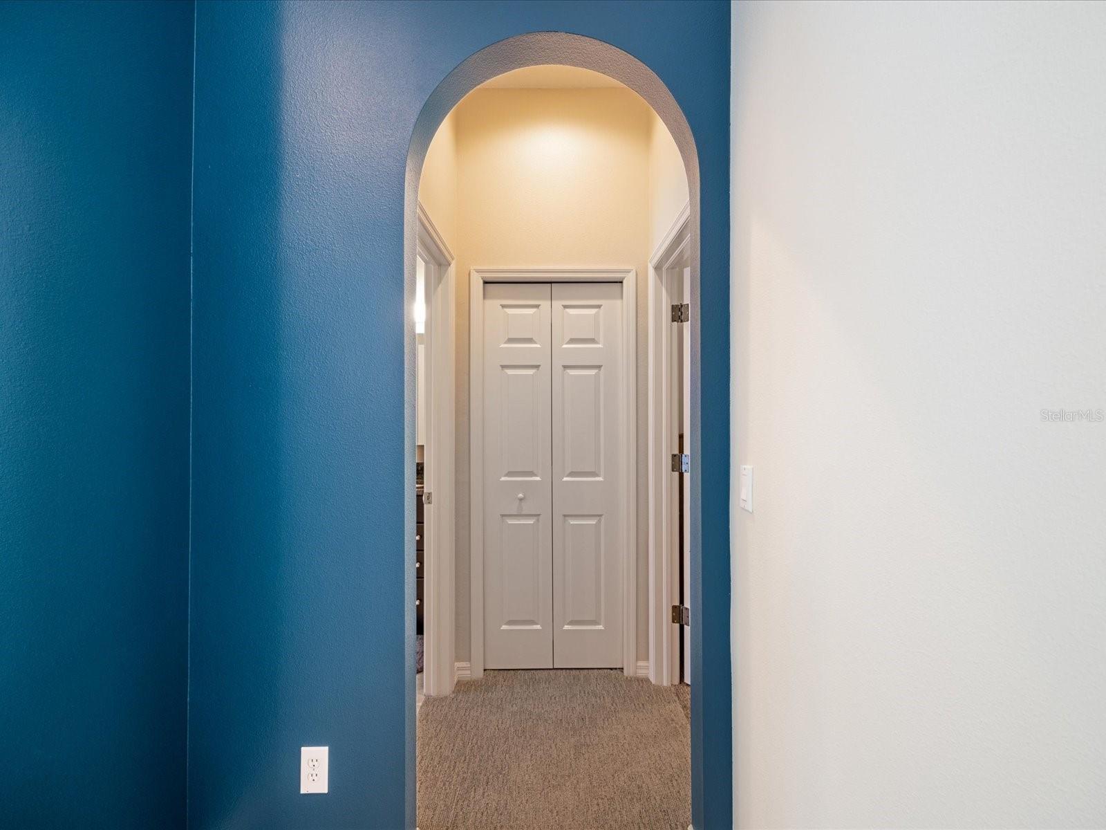 4987 CROSS POINTE DR — photo 36