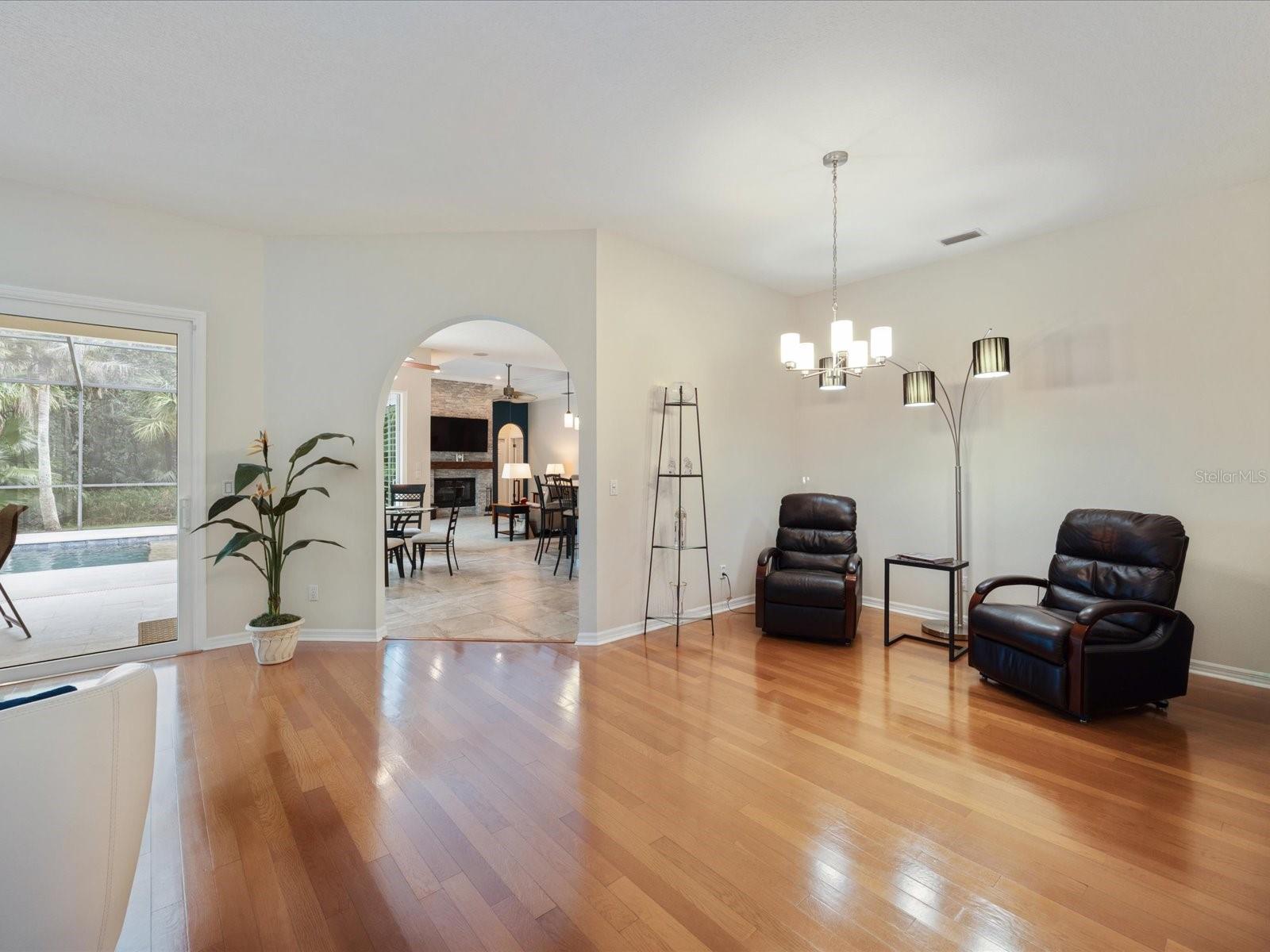 4987 CROSS POINTE DR — photo 12