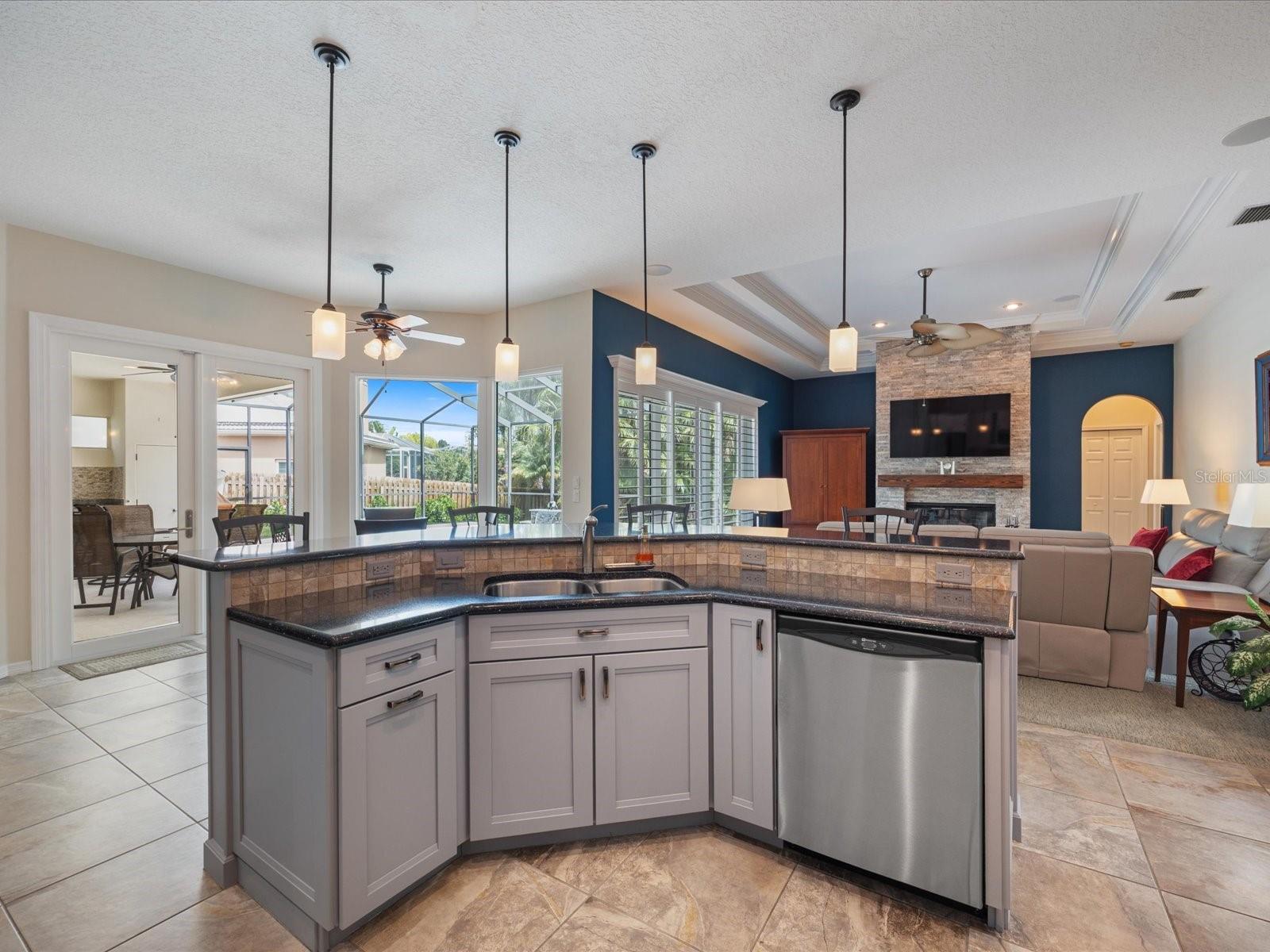 4987 CROSS POINTE DR — photo 30