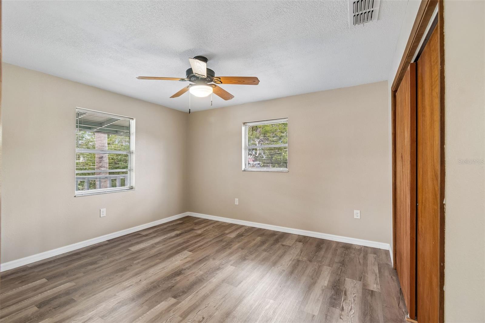 14539 COFFEY LN — photo 28