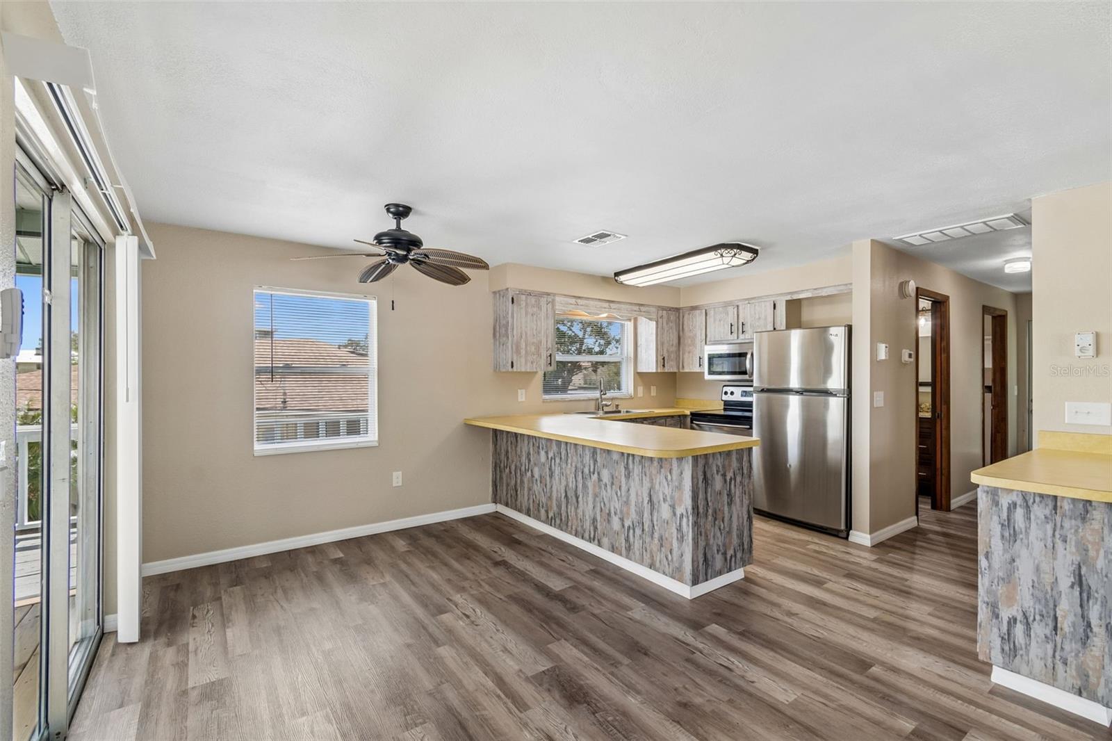 14539 COFFEY LN — photo 25