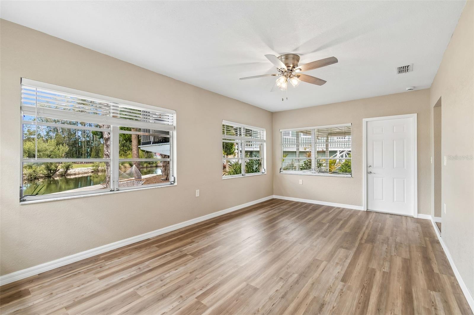 14539 COFFEY LN — photo 10