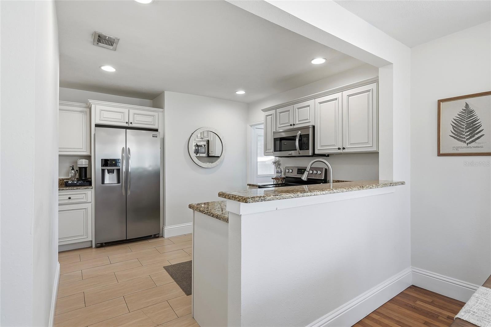 6031 HOBSON ST NE — photo 17