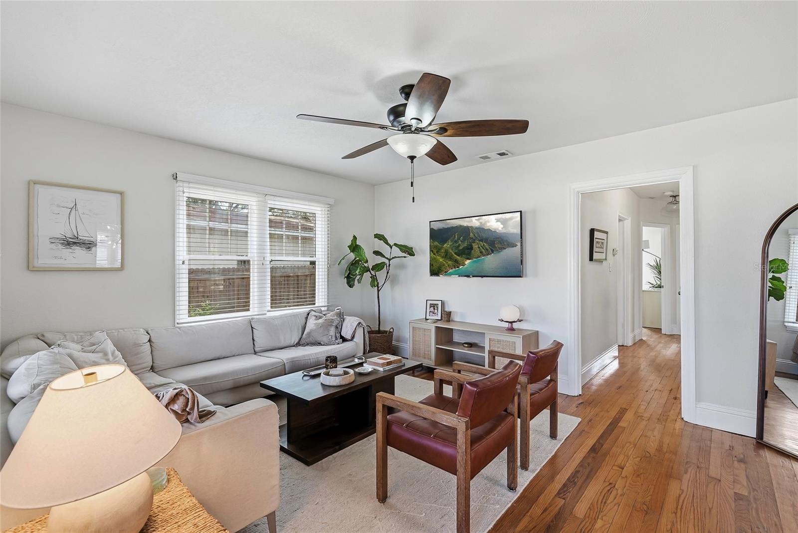 6031 HOBSON ST NE — photo 10