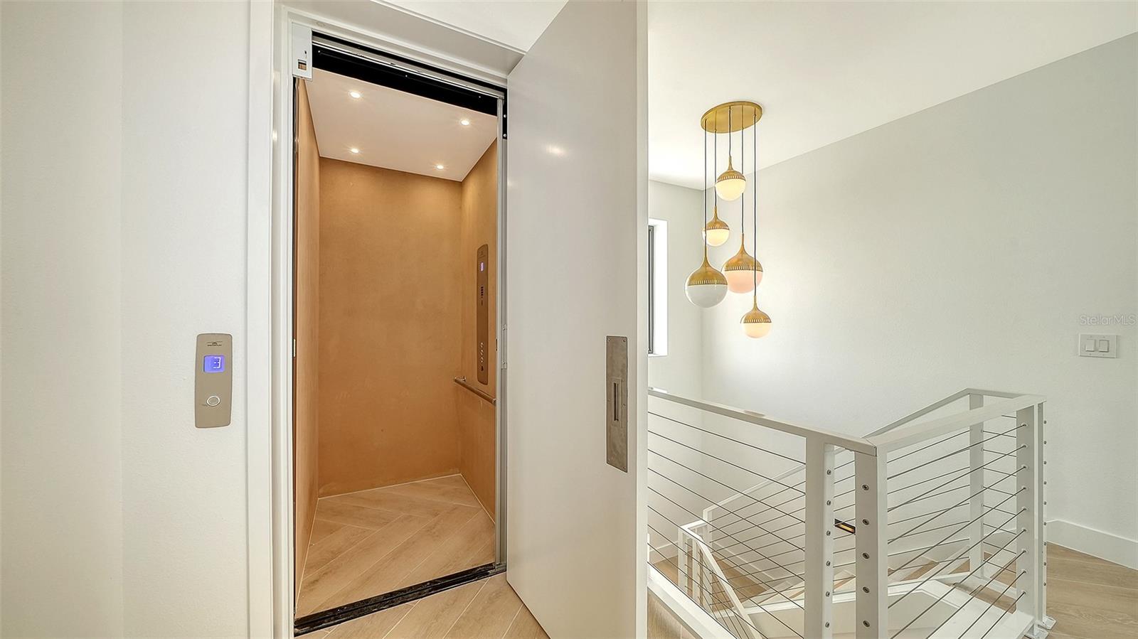 2908 AVENUE B — photo 17