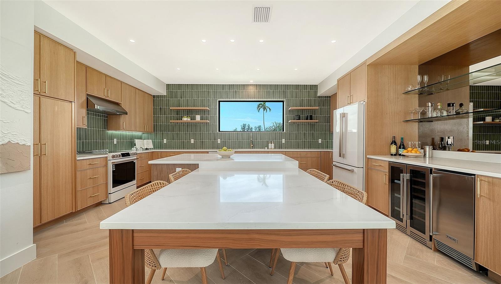 2908 AVENUE B — photo 10