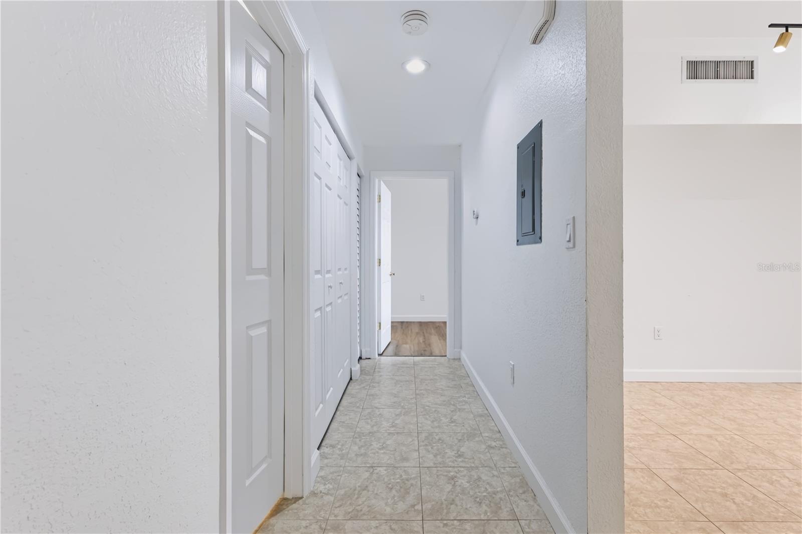 9818 LAKE CHASE ISLAND WAY #9818 — photo 25