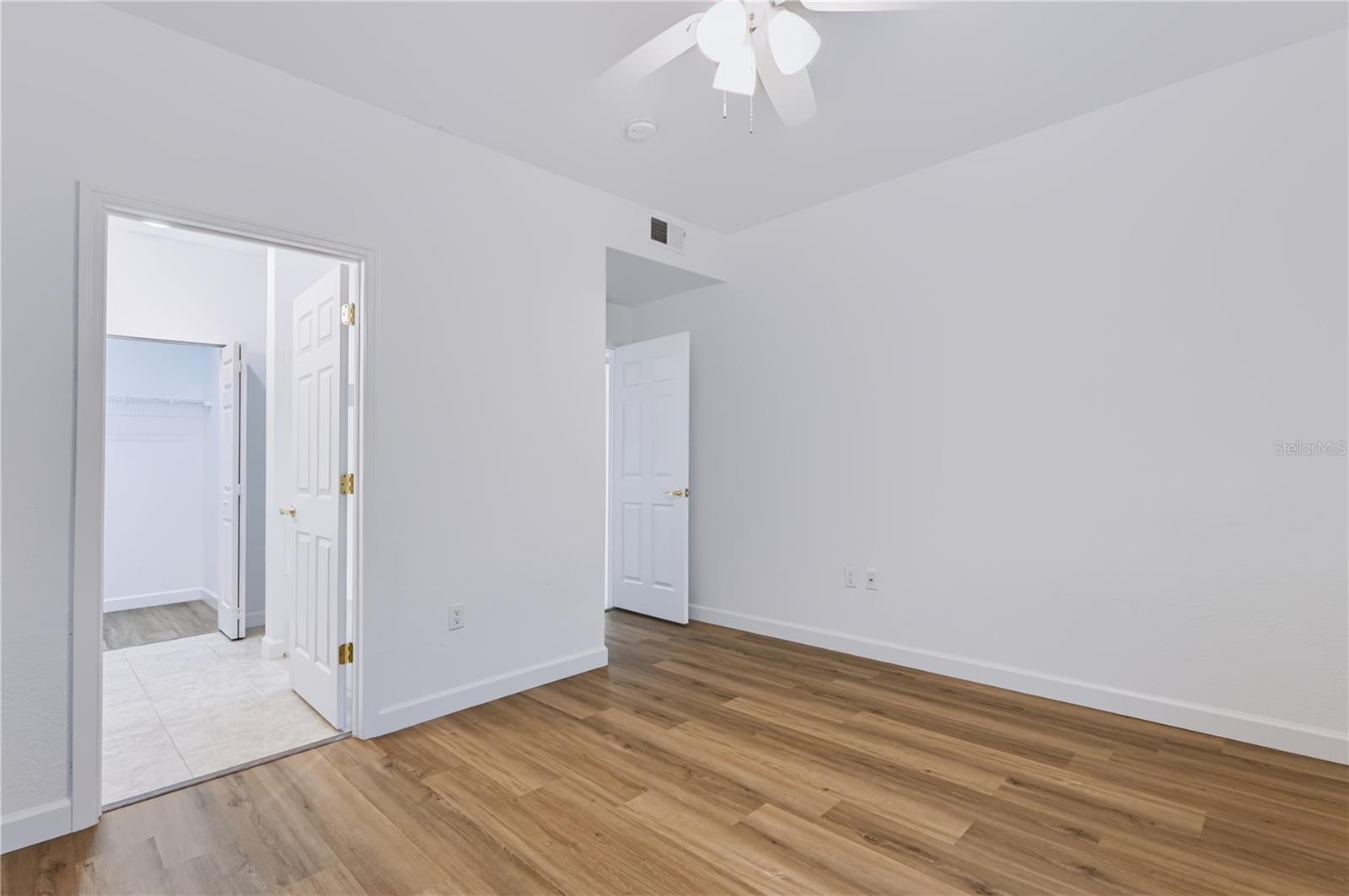 9818 LAKE CHASE ISLAND WAY #9818 — photo 8