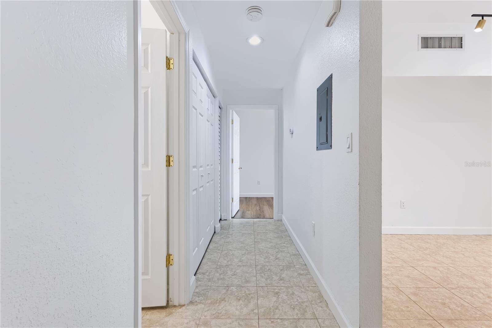 9818 LAKE CHASE ISLAND WAY #9818 — photo 26