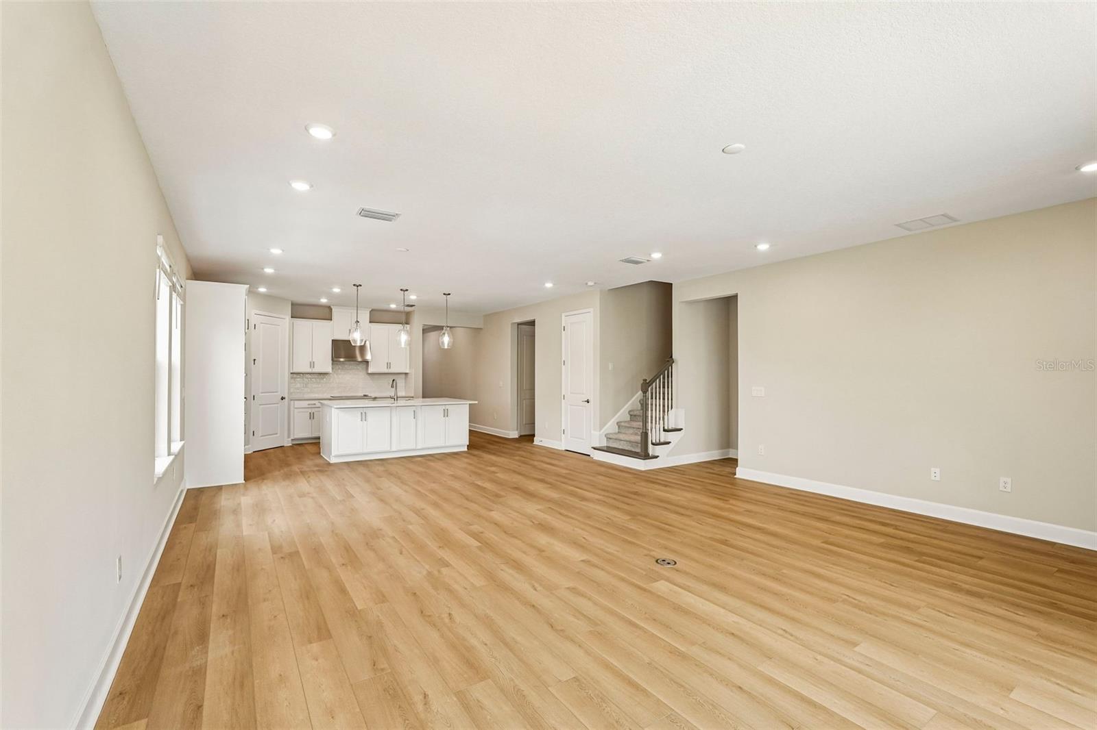 7028 FOXBORO WAY — photo 9
