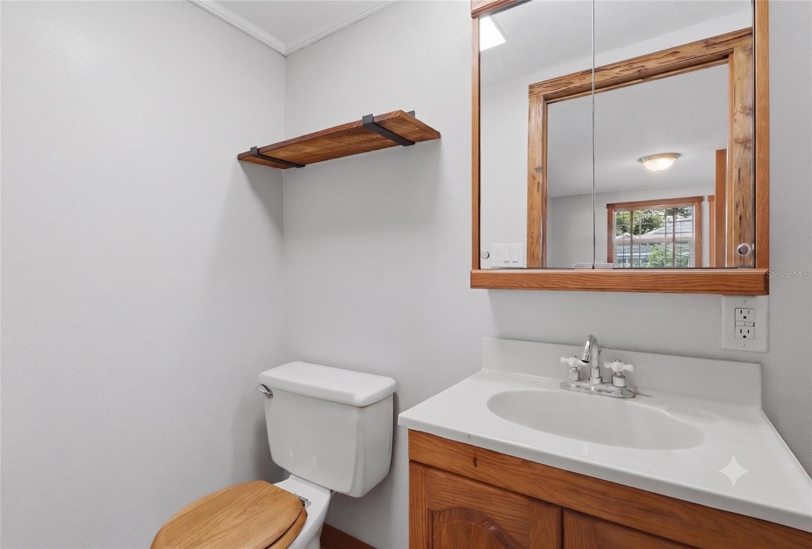 37715 DIXIE AVE — photo 17