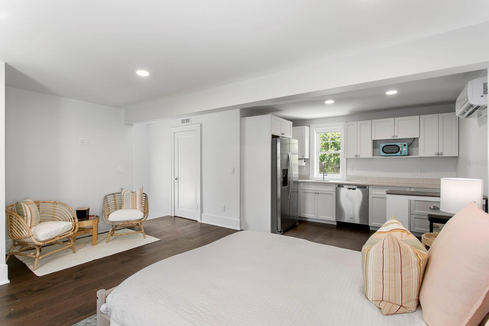 907 BAYSHORE BLVD — photo 36