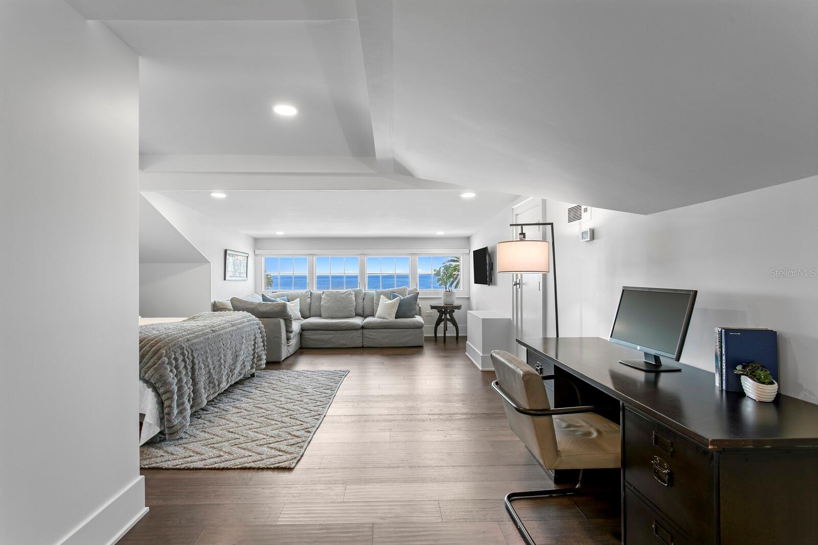 907 BAYSHORE BLVD — photo 34