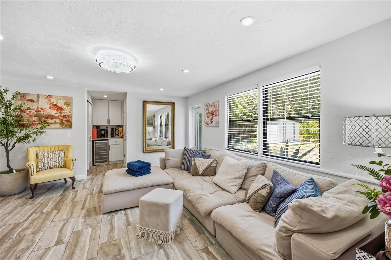 4925 REMINGTON DR — photo 15