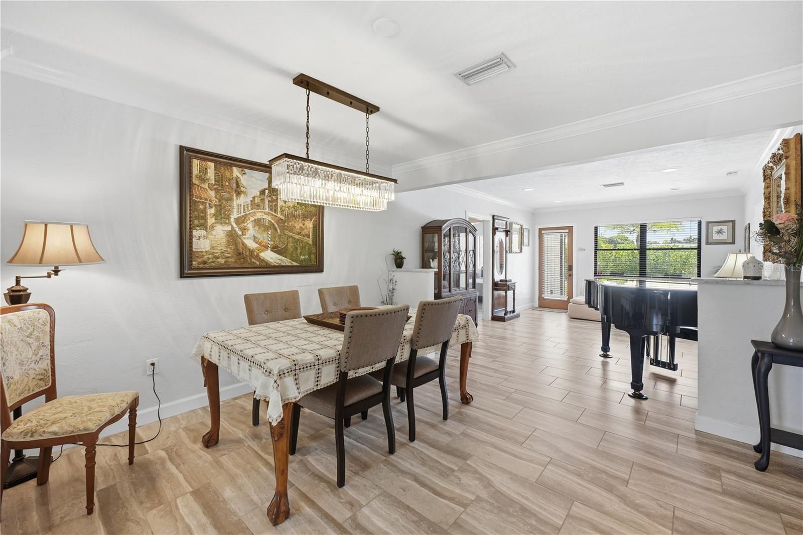 4925 REMINGTON DR — photo 11