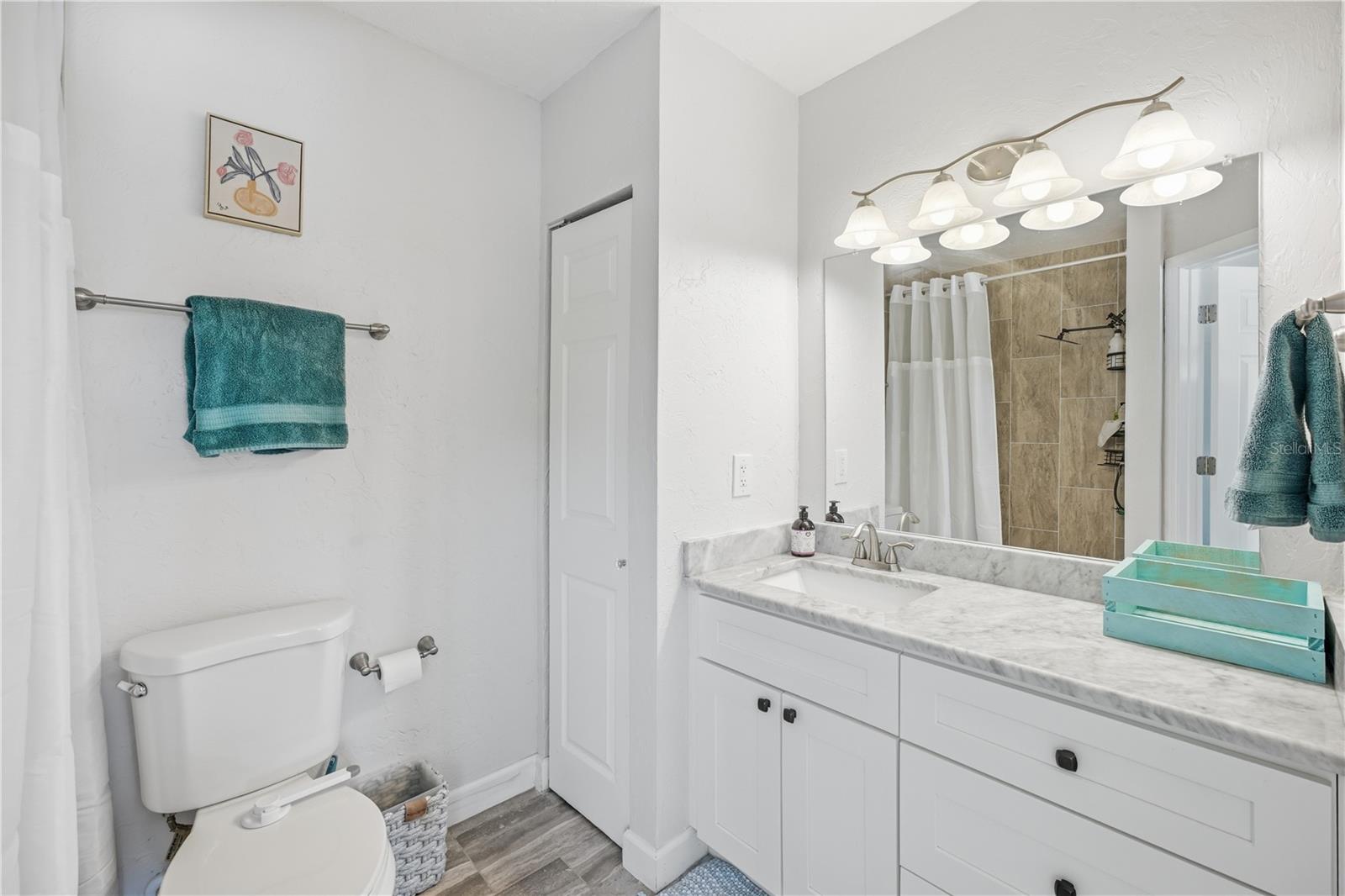 4925 REMINGTON DR — photo 27