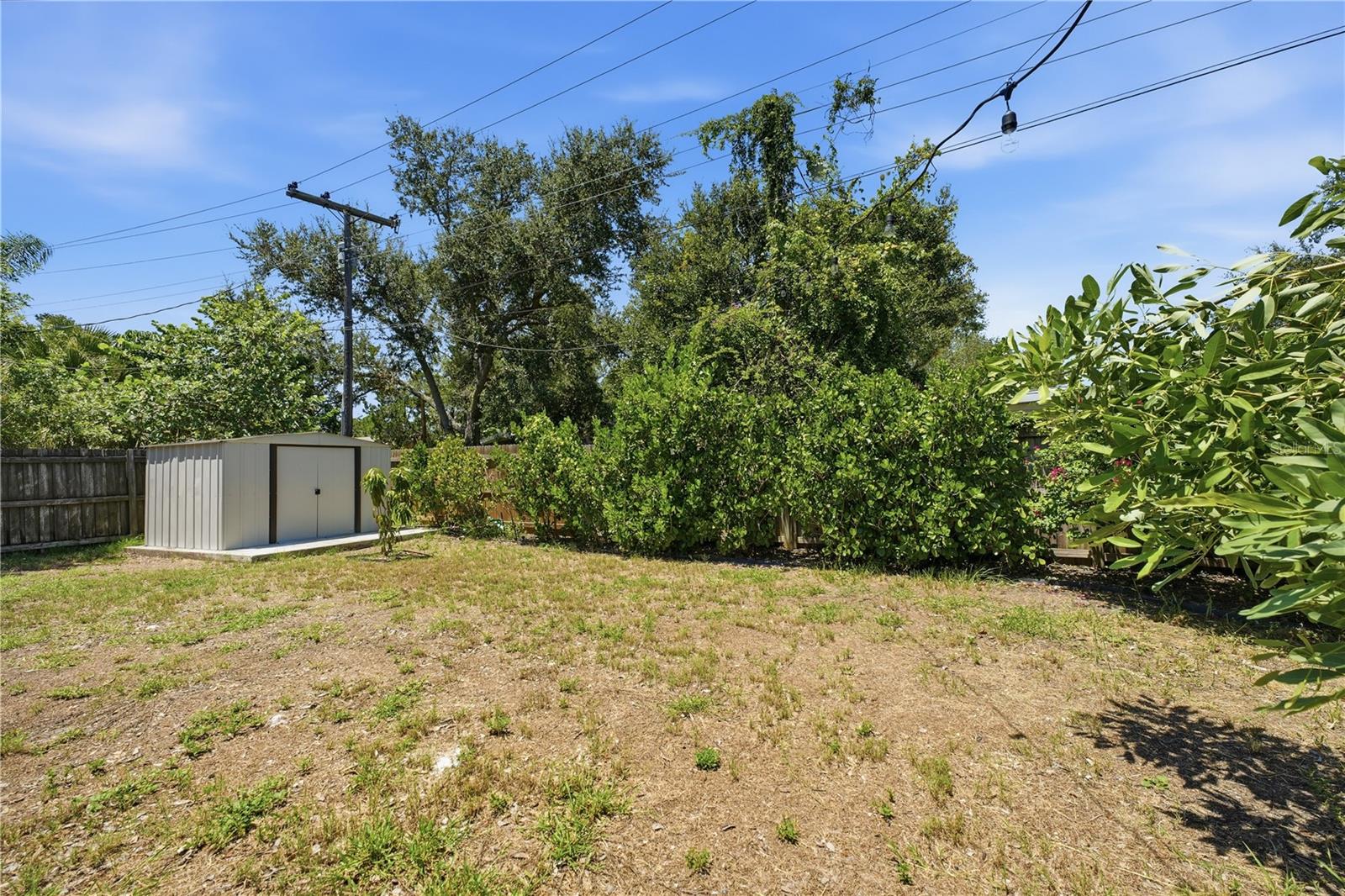 4925 REMINGTON DR — photo 38
