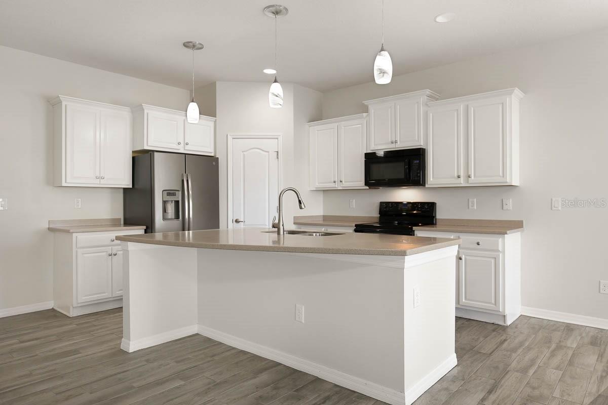 8614 TURNSTONE SHORE LN — photo 2