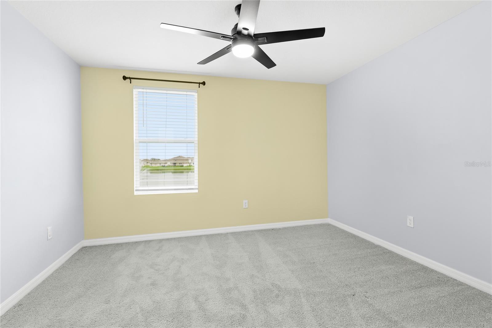 10116 CHARLOTTE DR — photo 32