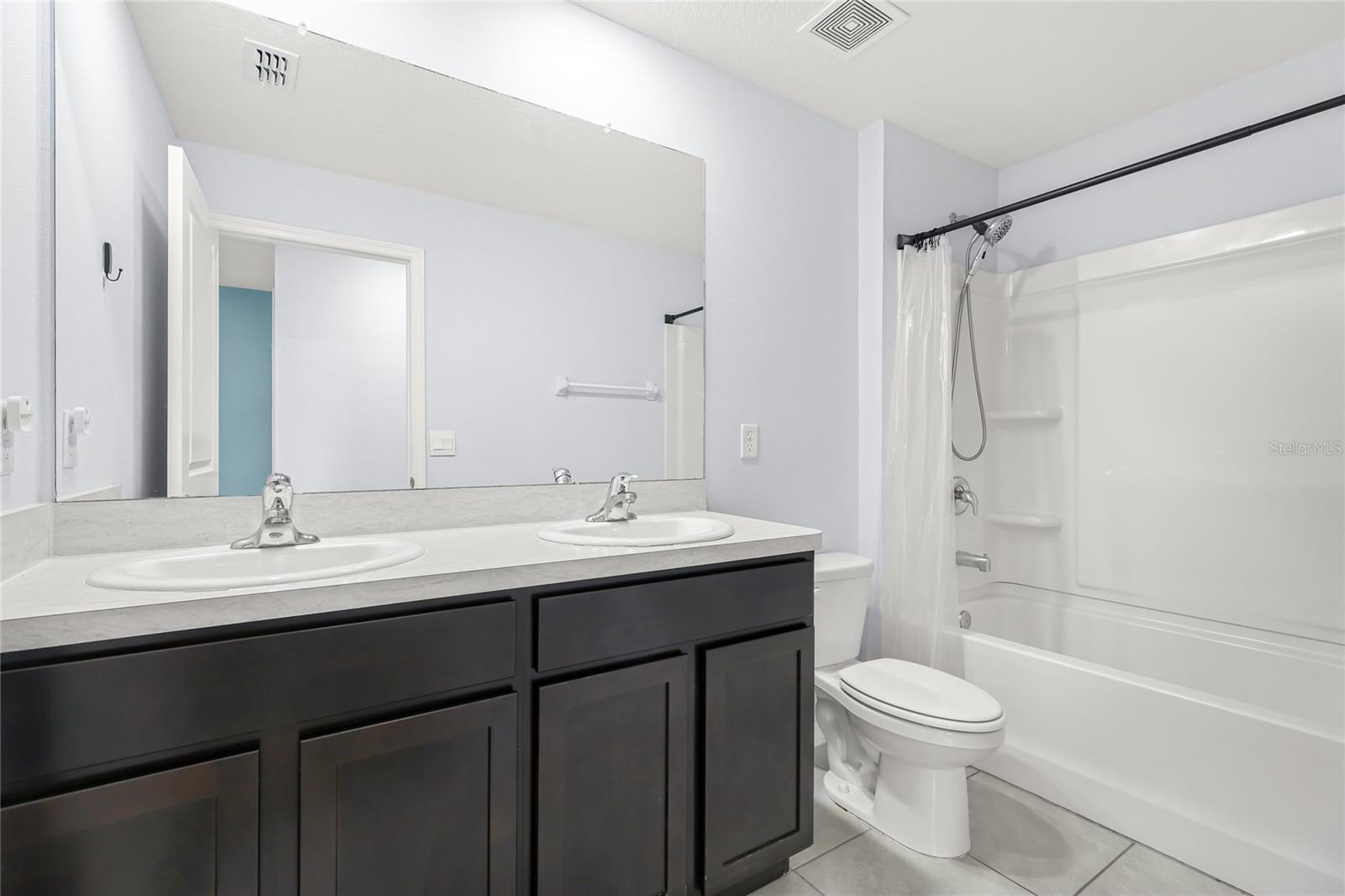 10116 CHARLOTTE DR — photo 34