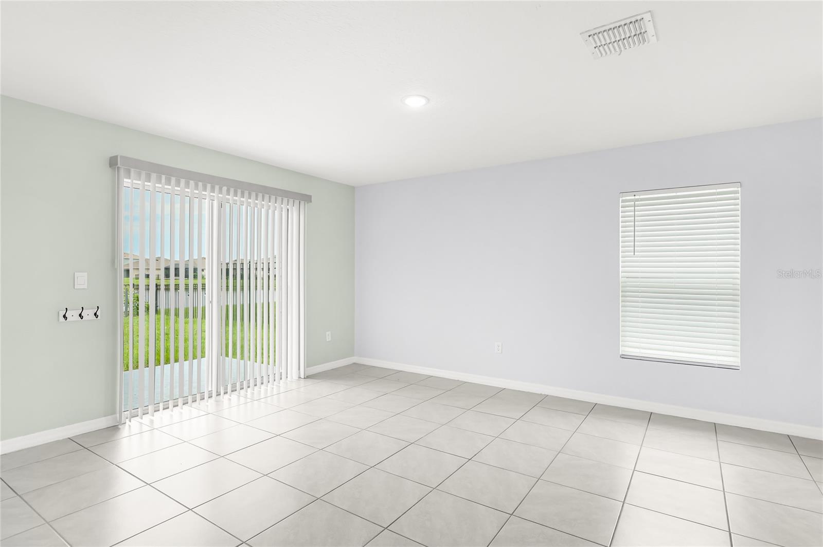 10116 CHARLOTTE DR — photo 19