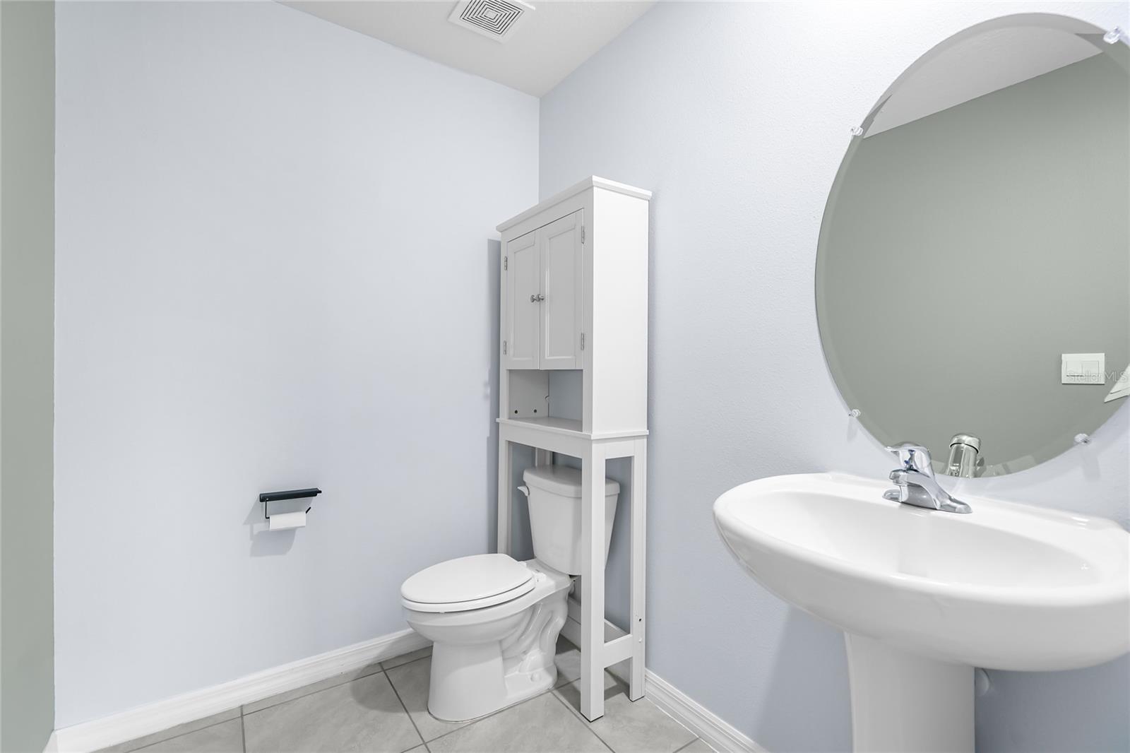10116 CHARLOTTE DR — photo 35